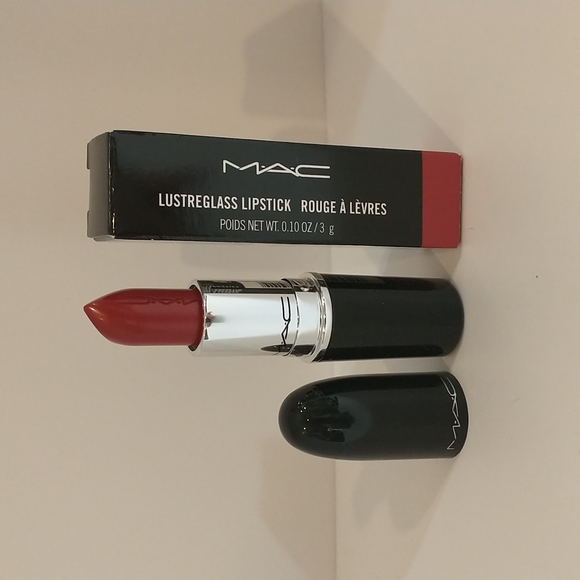 ❤️ MAC Lustreglass Lipstick Color "Lady Bug" 🐞Host Pick! - Picture 1 of 4